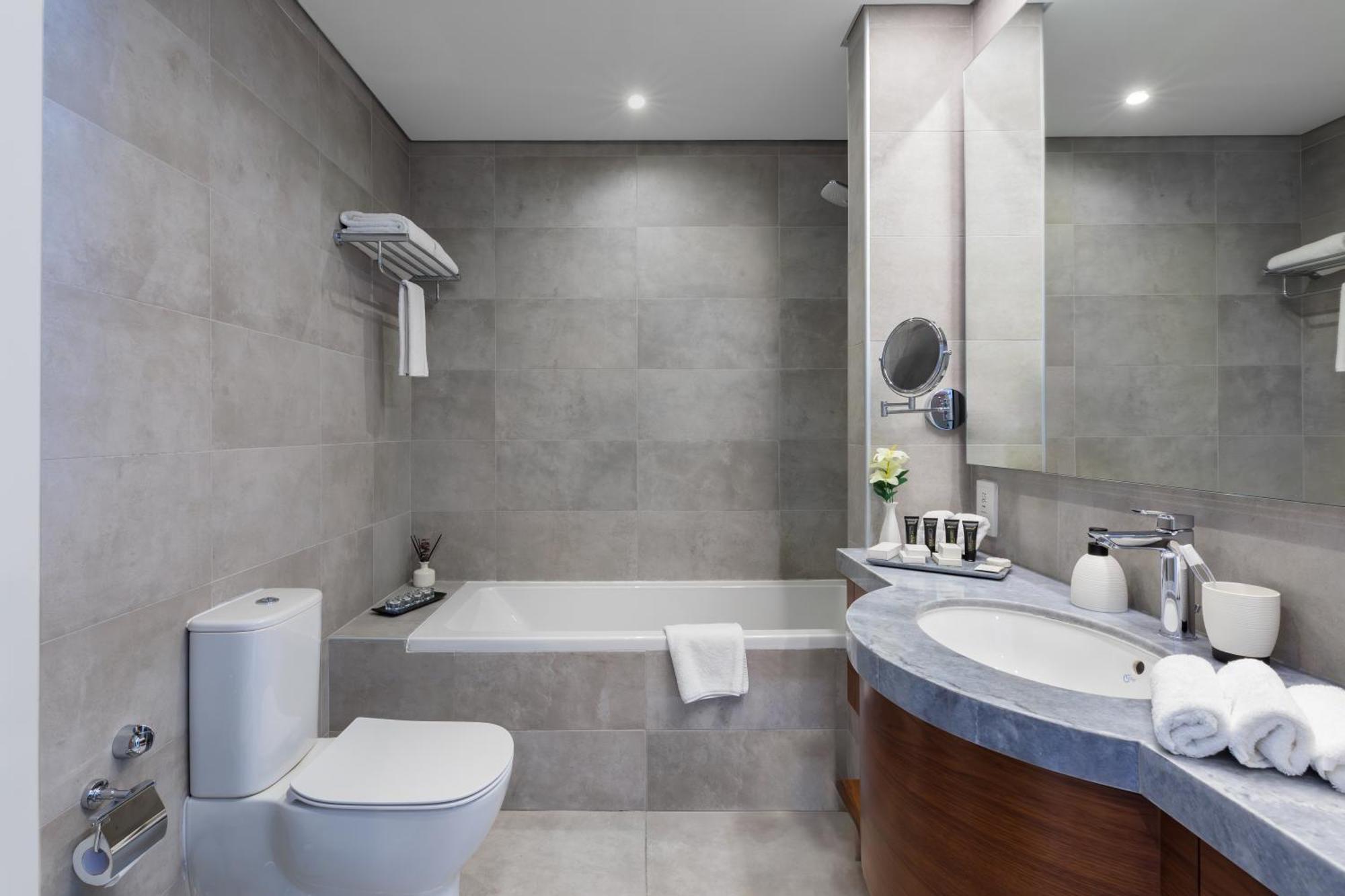 Somerset West Bay 5* Doha